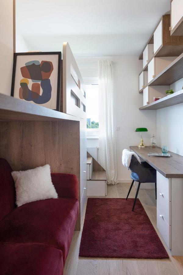 Stylish 2Bdr Apartment- Free Garage Zágráb Kültér fotó