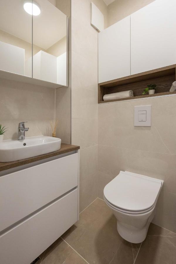 Stylish 2Bdr Apartment- Free Garage Zágráb Kültér fotó