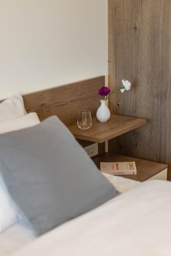 Stylish 2Bdr Apartment- Free Garage Zágráb Kültér fotó